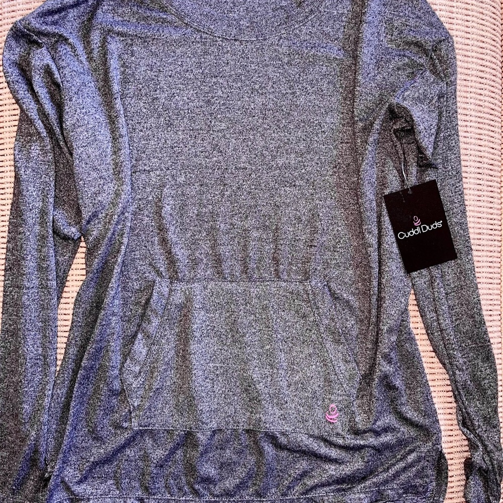 Women's Gray Long Sleeve Top